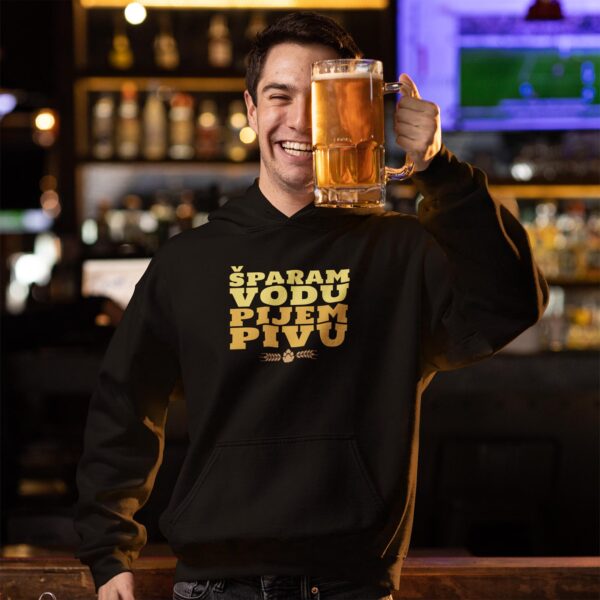 sparam-vodu-hoodie-muska Šparam vodu pijem pivu - Hoodie crna
