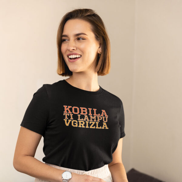 kobila-ti-lampu-vgrizla-z Crna majica sa natpisom Kobila ti lampu vgrizla