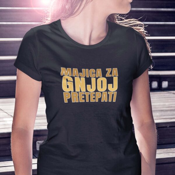 majica-za-gnjoj-pretepati-kajkavski-zenska Crna majica sa natpisom Majica za gnjoj pretepati